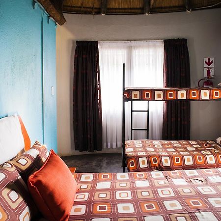 Sheri'S Lodge & Backpackers Graskop Extérieur photo